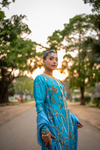 Lavish Layer - Ravish